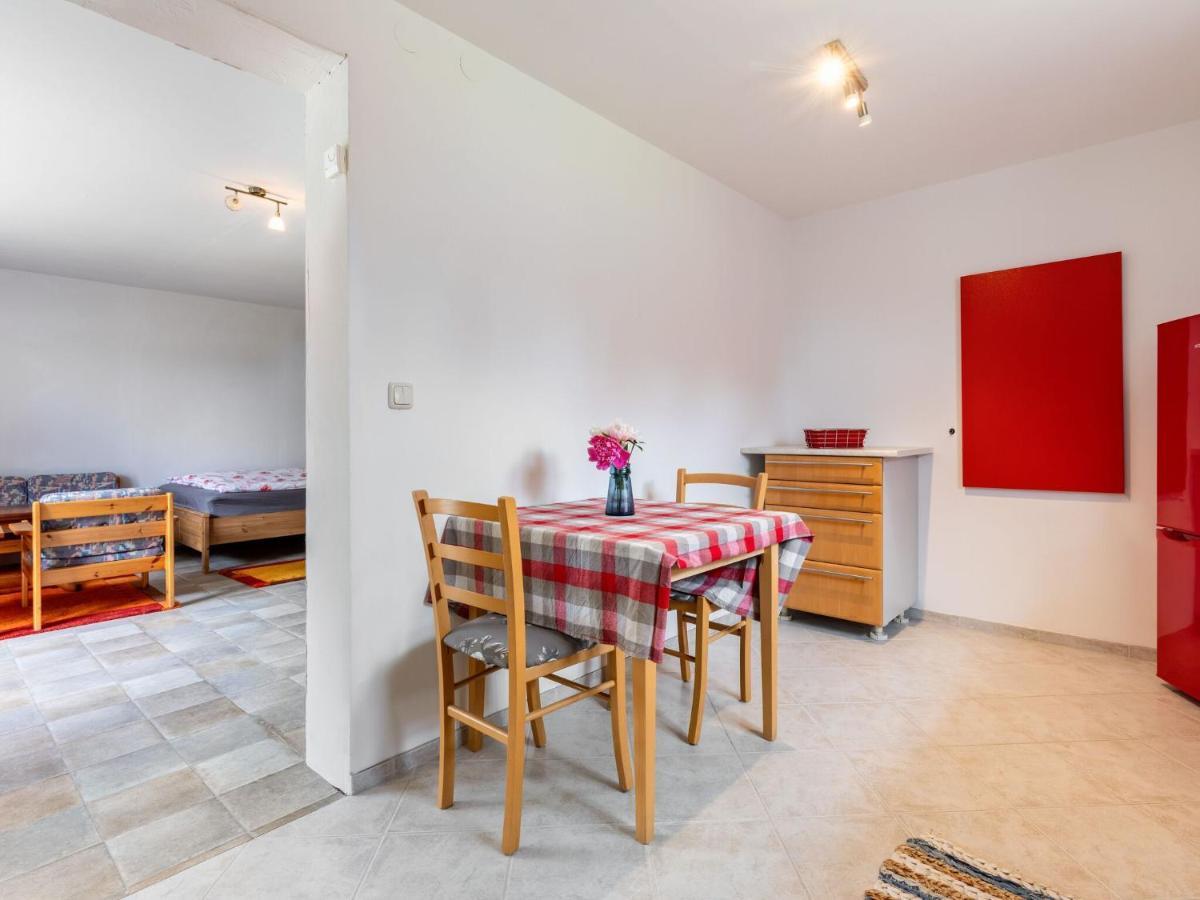 Snug Holiday Home In Divitz Spoldershagen Near Skydiving Екстер'єр фото