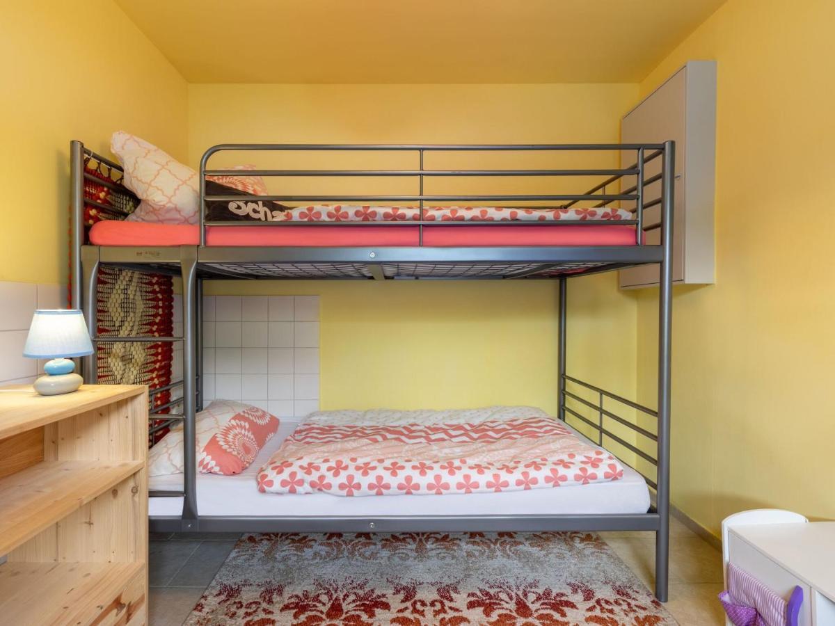 Snug Holiday Home In Divitz Spoldershagen Near Skydiving Екстер'єр фото
