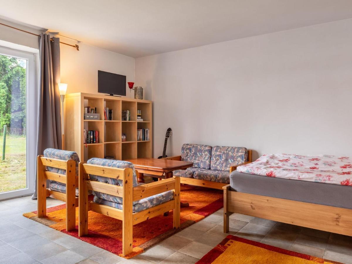 Snug Holiday Home In Divitz Spoldershagen Near Skydiving Екстер'єр фото