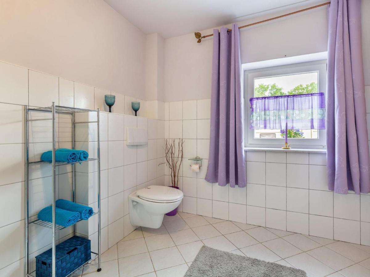 Snug Holiday Home In Divitz Spoldershagen Near Skydiving Екстер'єр фото